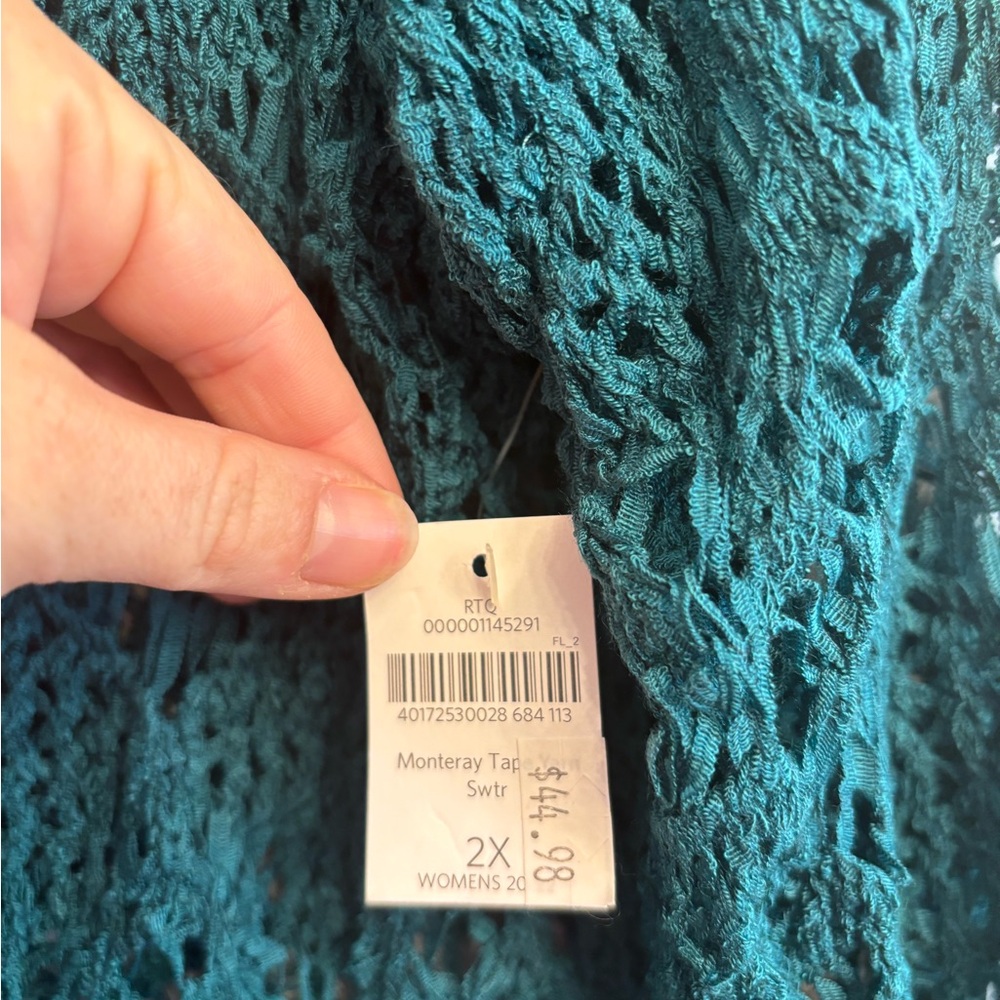 Lace top - Picture 2 of 3